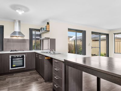 14 Prosperity Drive, Maddington