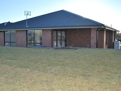 19 Pelagic Court, Dubbo