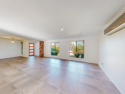 8 Strover Court, Springwood