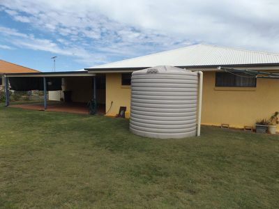 8 Avocado Crescent, Kingaroy