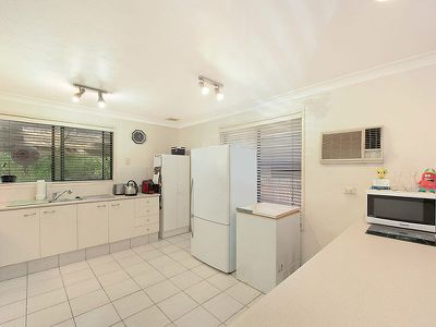 9 Pappas Way, Carrara