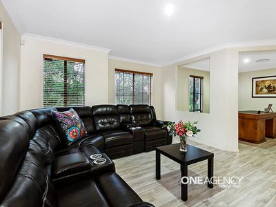 21 Carisbrook Cct, Forest Lake