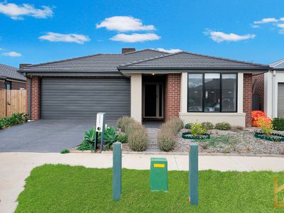 18 Sugarlea Street, Manor Lakes