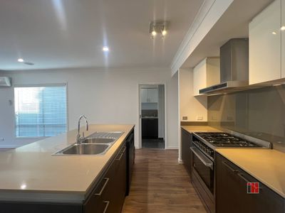 6 Whitebark Street, Wollert