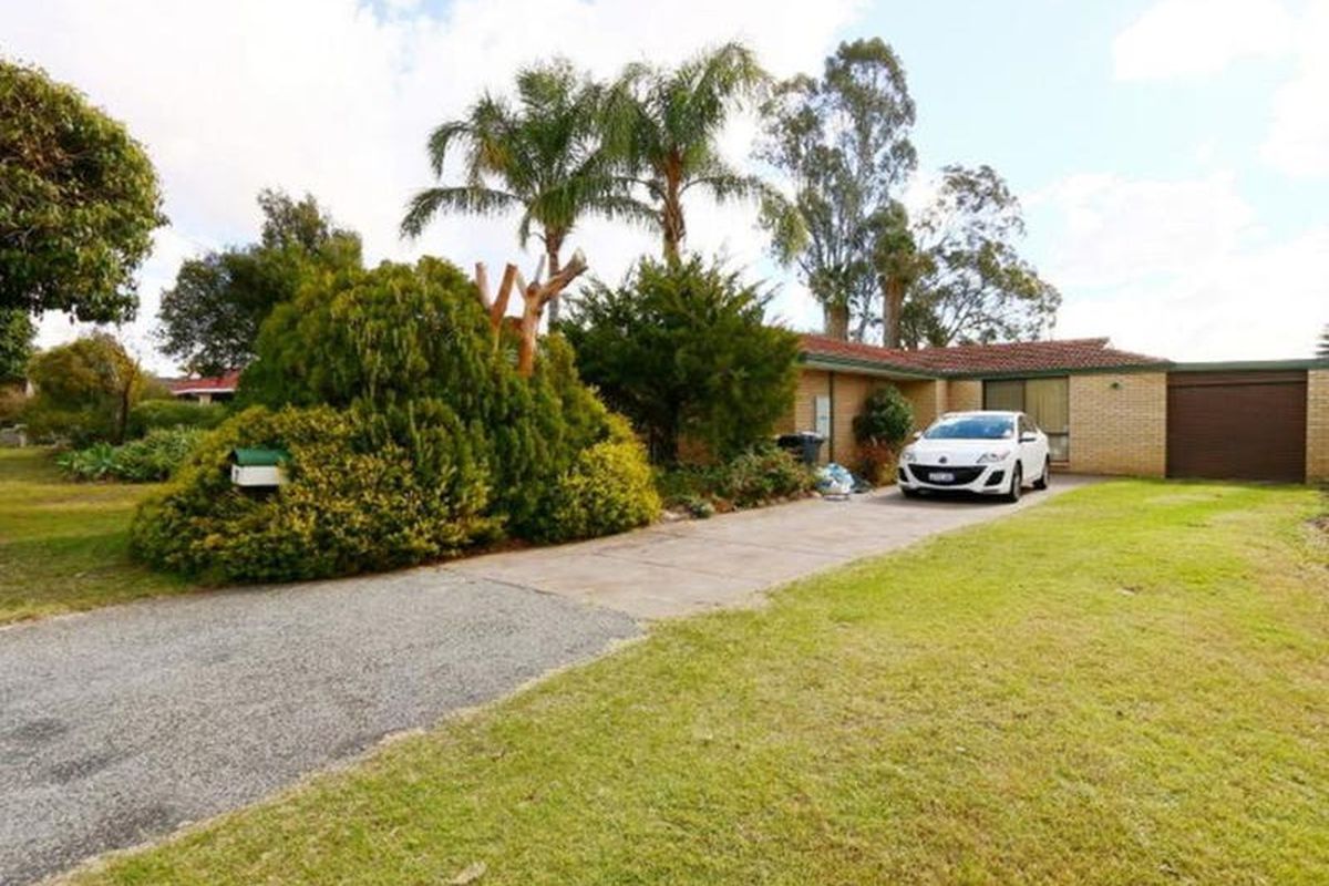 7 Hughenden Drive, Thornlie