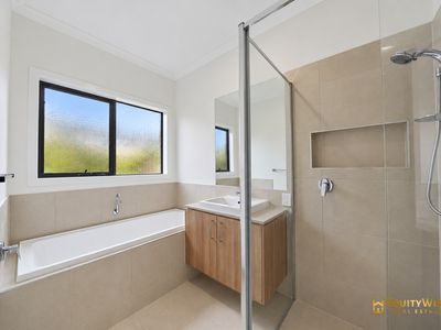 10 Prescott Road, Mambourin