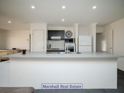 51 Vanderlin Crescent, Ridgewood