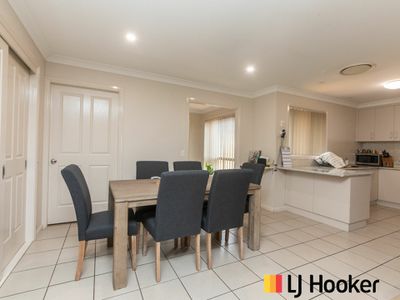 12 / 5 John Brass Place, Dubbo