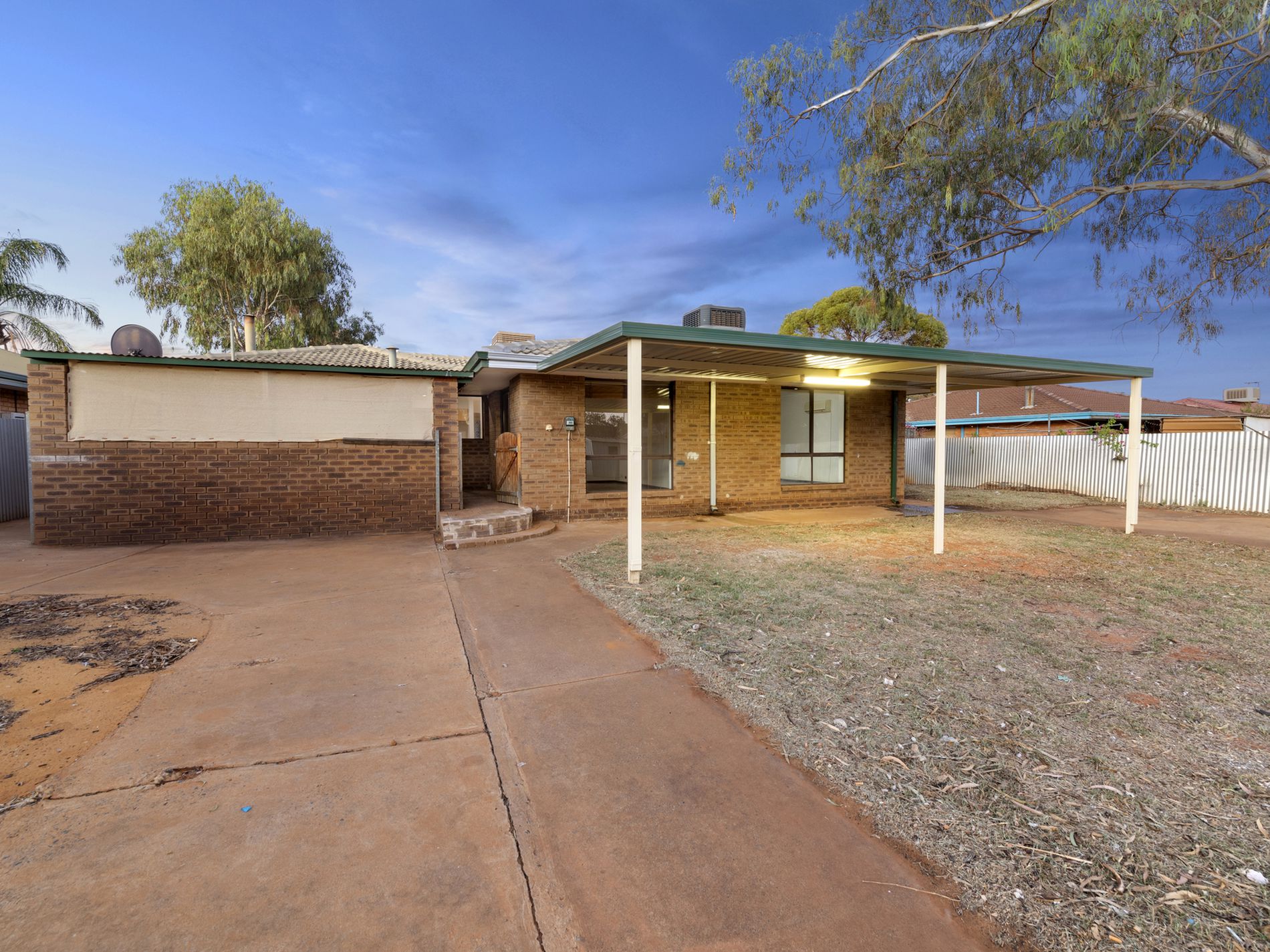 10 O'Connor Way, West Lamington