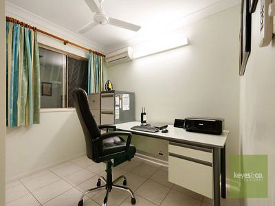 2 Carisbrooke Court, Annandale