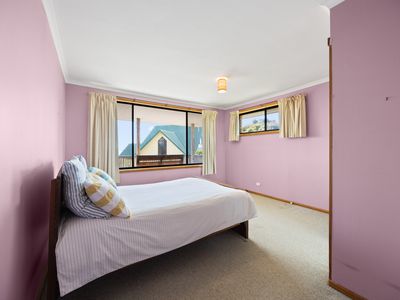 3 Beach Street, Lulworth