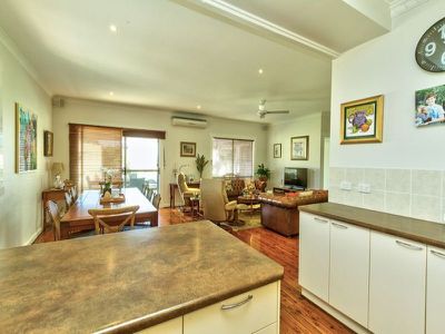 8 Ready Street, Rutherglen