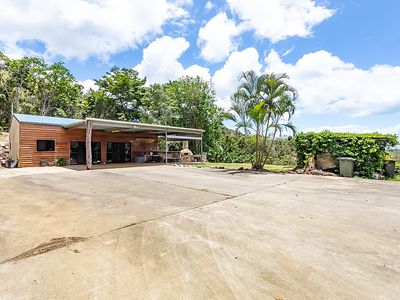 72 Rainforest Close, Sugarloaf