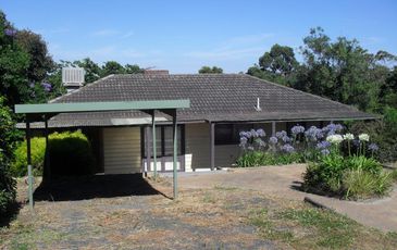4 Mahon Avenue, Beaconsfield