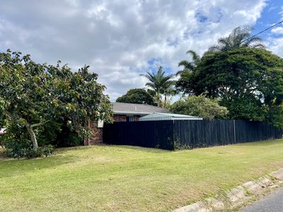 2 / 2 Hakea Court, Kawungan