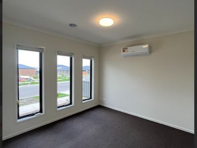 23 Akashi Cres, Craigieburn