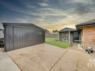 8 Lawson Close, Cranbourne