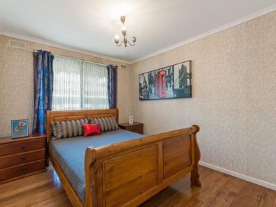 75 Mulhall Drive, St Albans