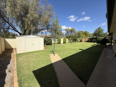 16 Dussin Street, Griffith