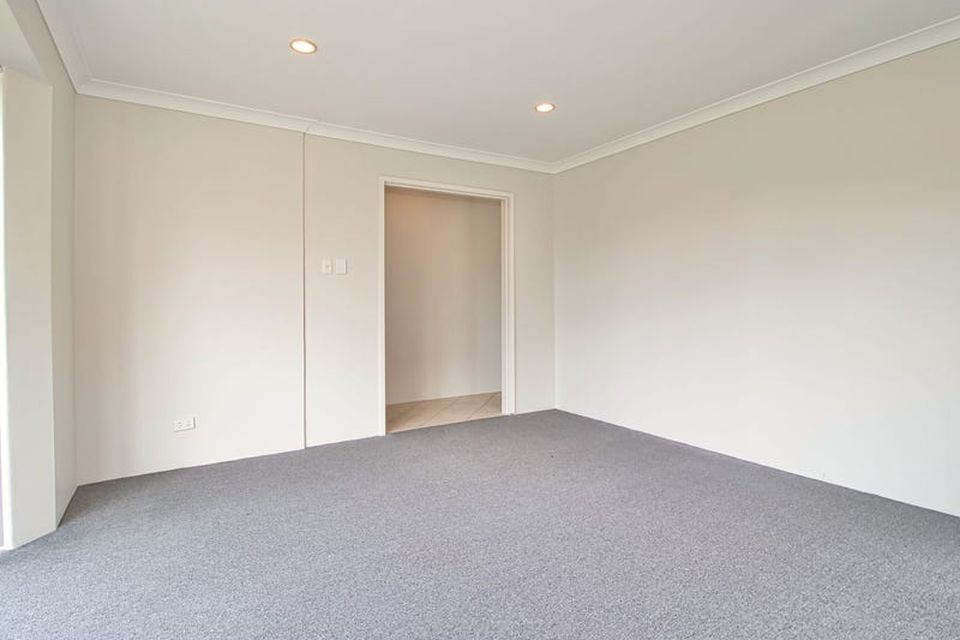 9 Dargin Way , Rockingham