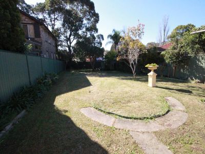 32 Renown Avenue, Wiley Park