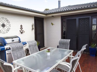 80 Eugenie Street, Raglan