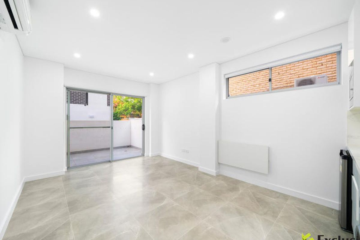 044 Henley Road, Homebush West