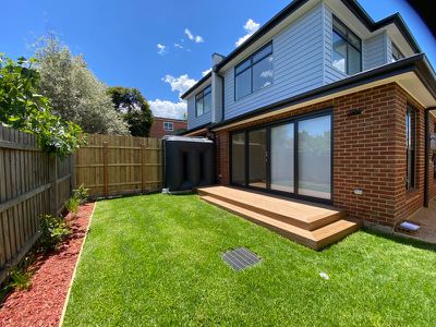 13 Anton Grove, Flemington