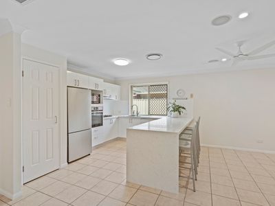 19 Leichhardt Cct, Forest Lake
