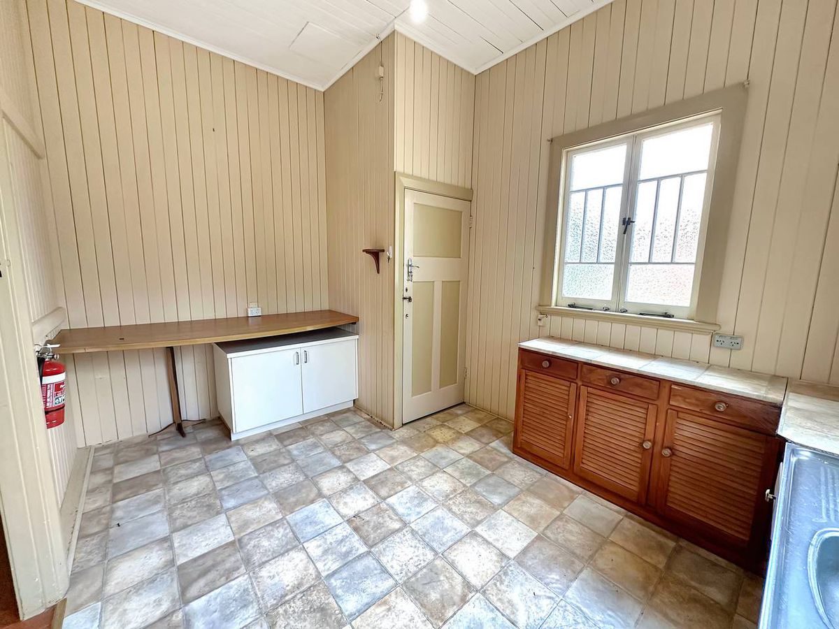40 MABEL STREET, Atherton