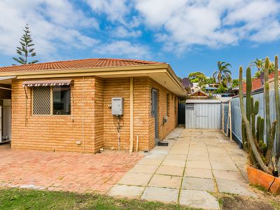 1/17 Alga Street, Scarborough