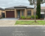 16 Evergreen Cres, Craigieburn