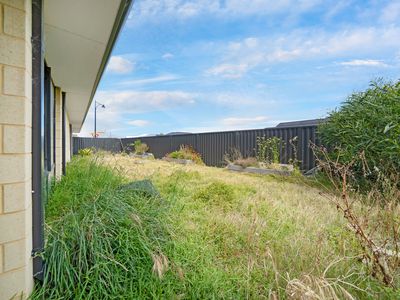 21 Cathedral Approach, Secret Harbour