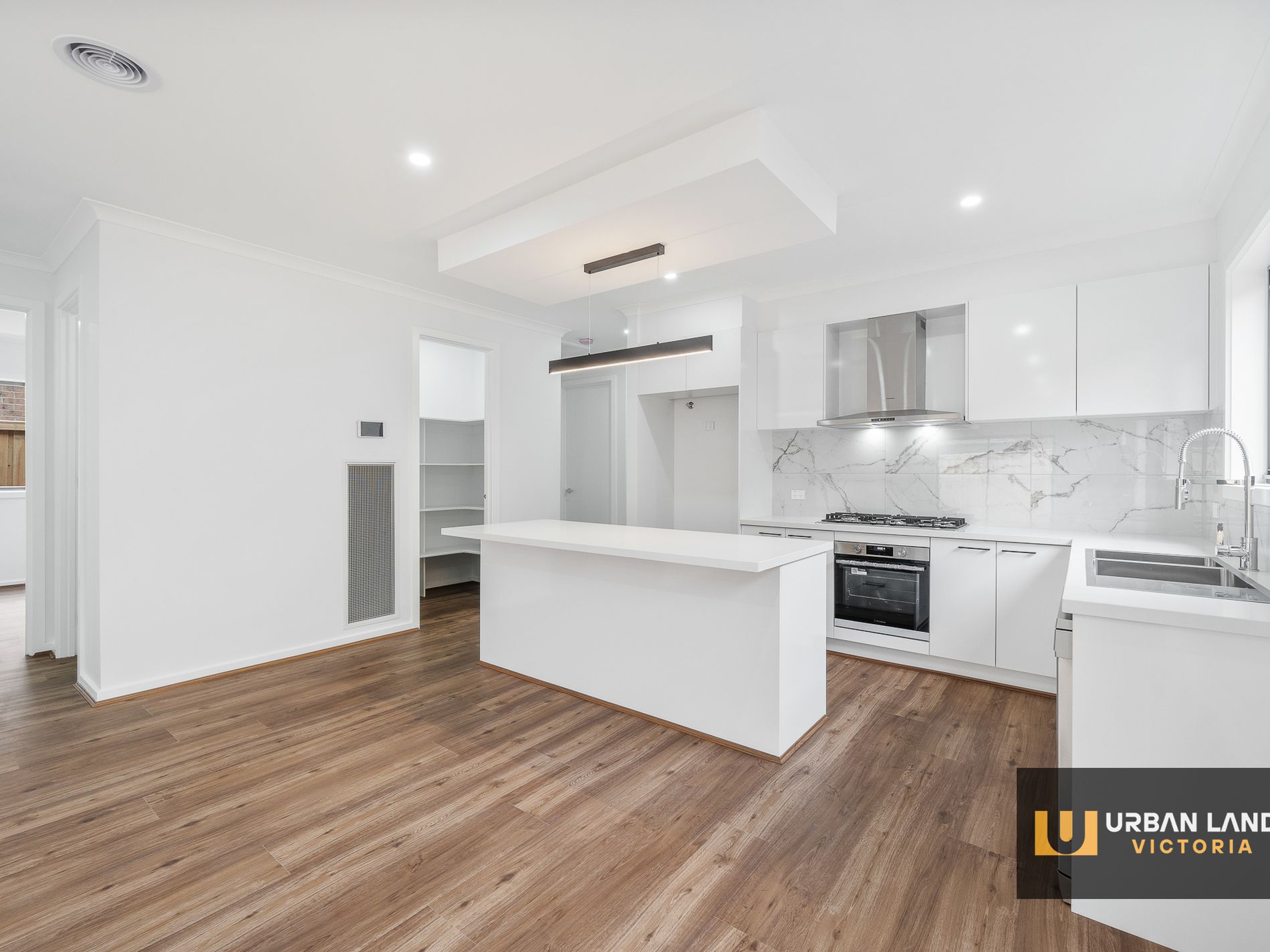 13 stover rd, Clyde North