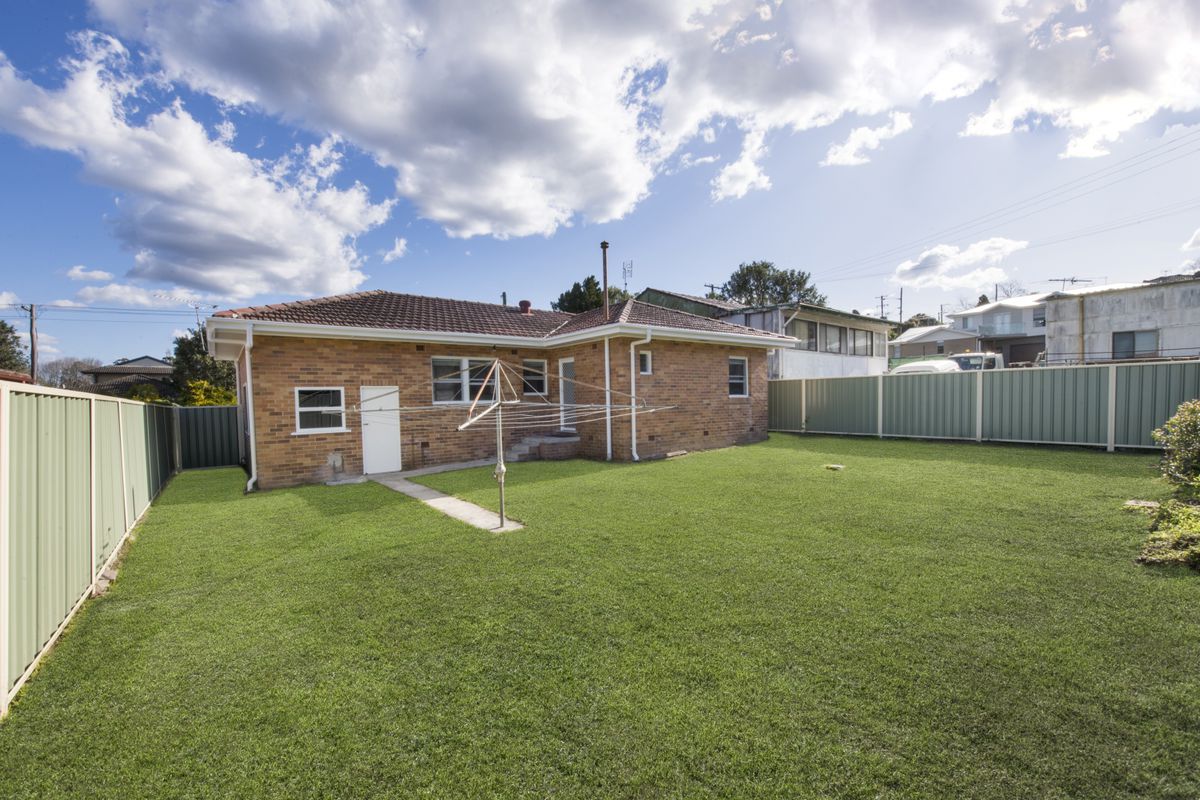 11 Henry Parry Drive, East Gosford