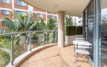 303 / 57 Coogee Bay Road, Randwick