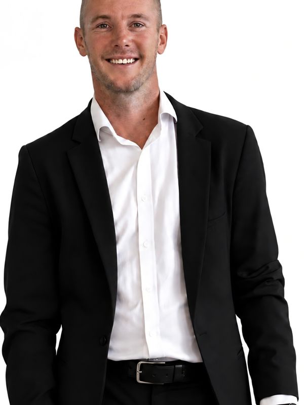 Troy RYAN