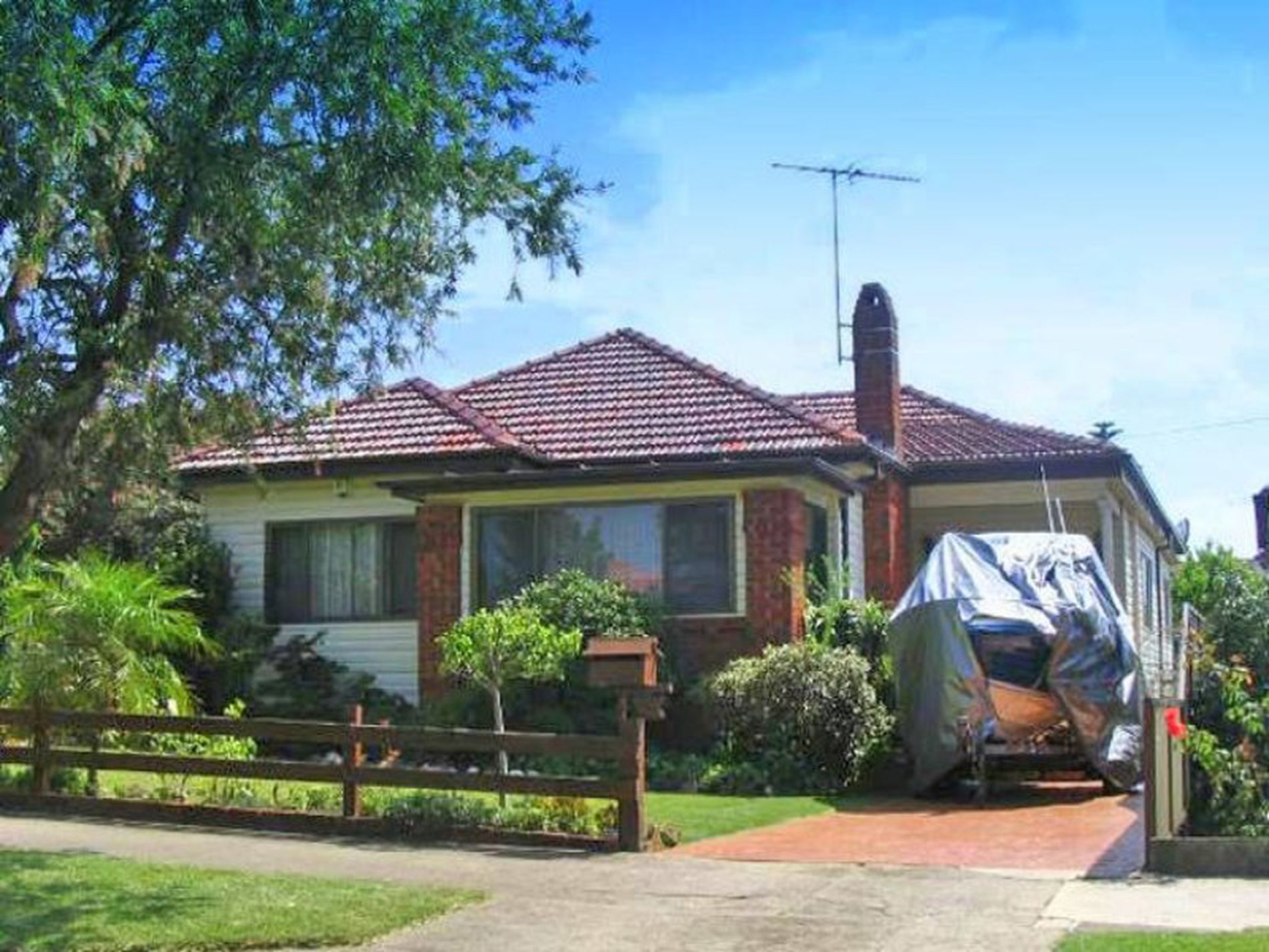 17 The Crescent, Yagoona