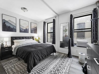 5b / 551 West 160th Street, #5B, Manhattan, NY, International