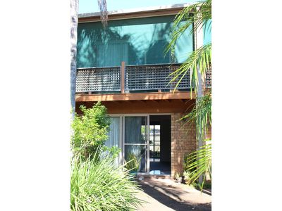 5 / 11 Doolooma Street, Mountain Creek
