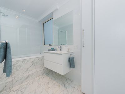 12 / 351 Sandy Bay Road, Sandy Bay