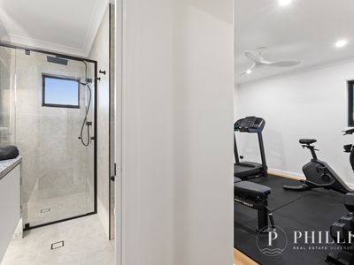 2566 Cressbrook Drive, Hope Island