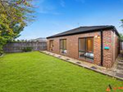 5 Statham View, Cranbourne West