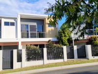 65 / 1 Grande Avenue, Carrara
