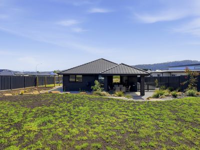 2 Huntington Street, Hadspen