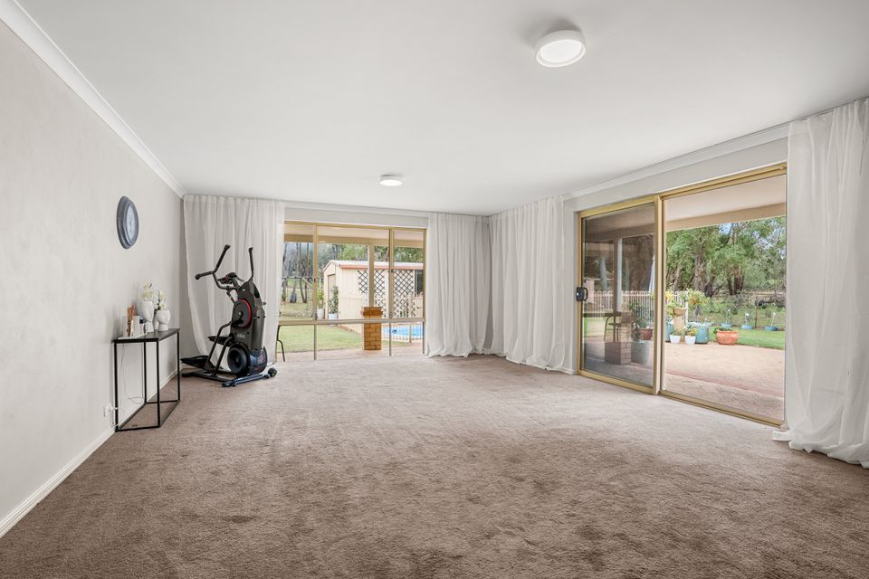 27 OAK WAY, Baldivis