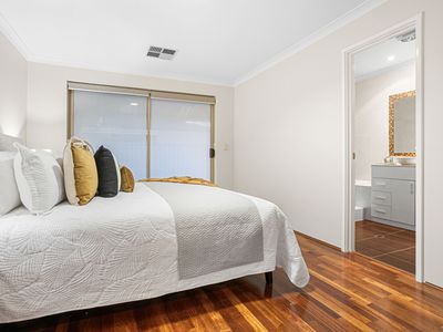 89 Aitken Drive, Winthrop