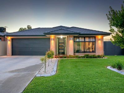 3 LAUREN PLACE, Wodonga