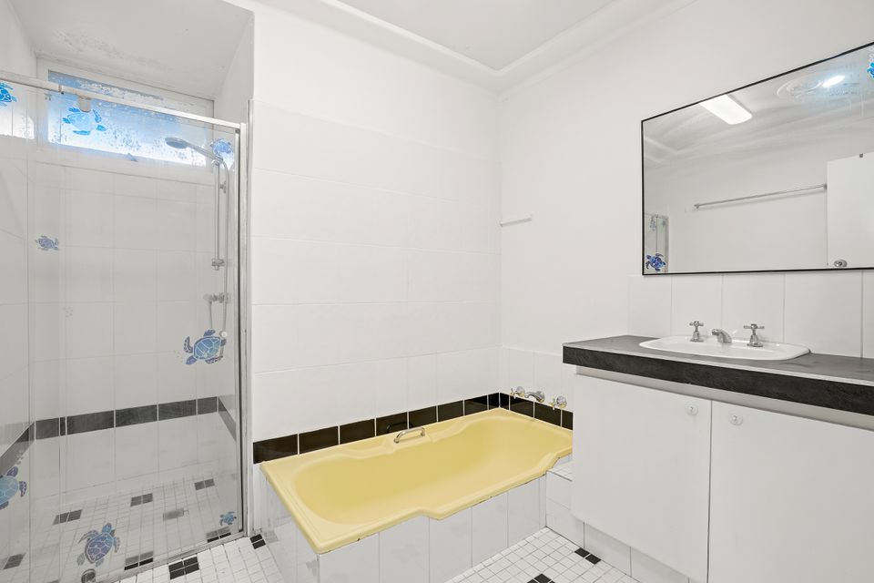 5 SWINSTONE STREET, Rockingham