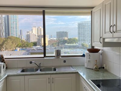 5c / 10 Marine Parade, Southport